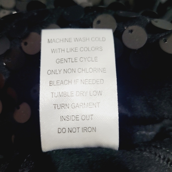 Almost Famous Womans Size M Black Racerback Tank top Sequin Sparkly Embellished - Picture 11 of 11